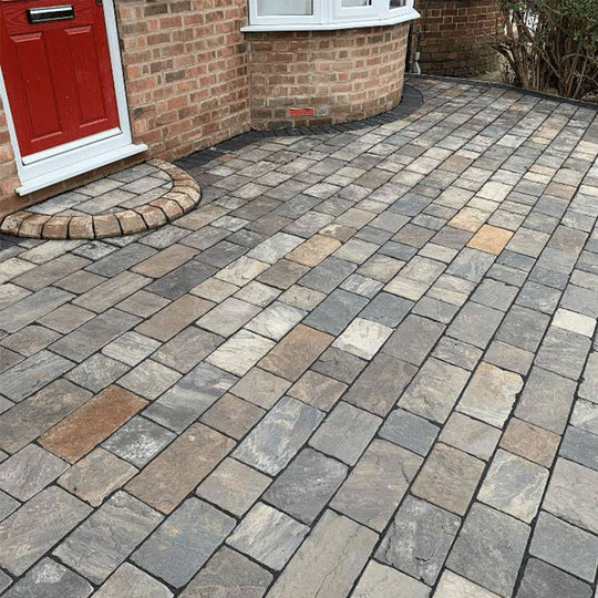 Black Sandstone Drivestone Cobbles 30mm 11.59m² Project Pack